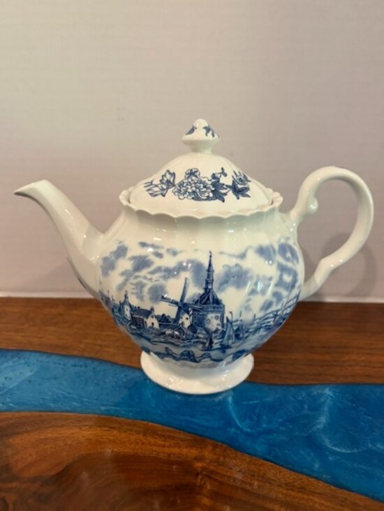 Johnson Brothers Other - Vintage Johnson Brothers Tulip Time Windmill Teapot